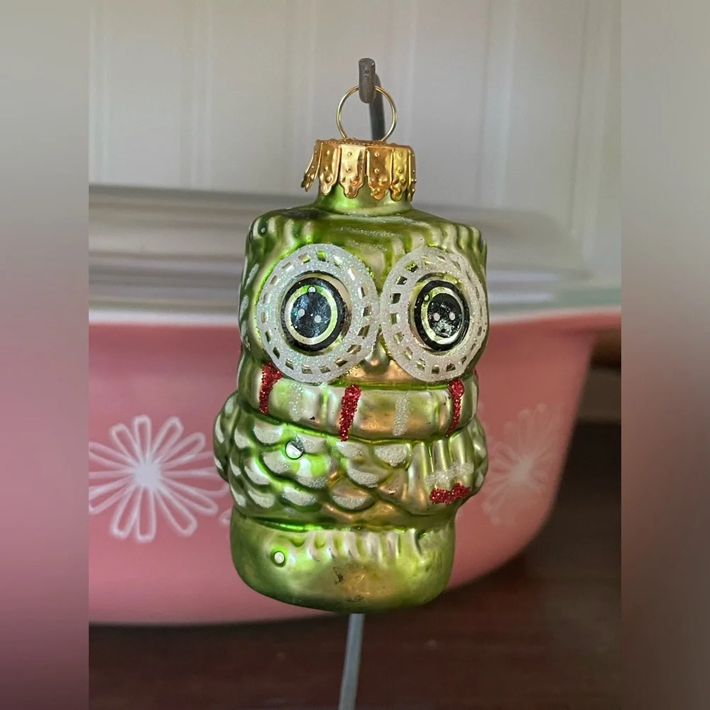 SOLD Green Glass Owl Christmas Ornament🎄🦉 - Picture 3 of 7
